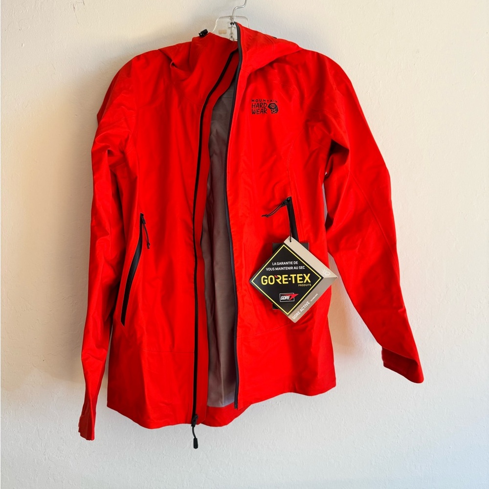 Mountain Hardware red small Quasar Lite EX Goretex jacket.